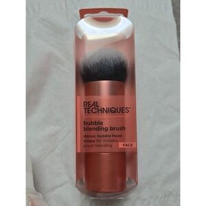Real Techniques Bubble Blending Brush Face Brush 260